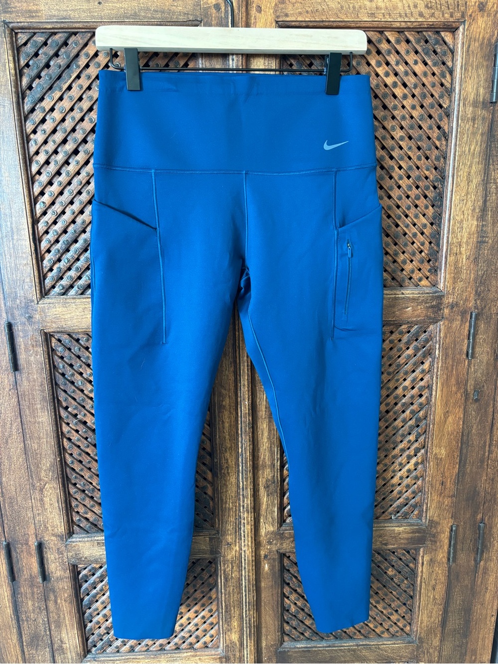 NIKE ONE Women’s High-Waisted 7/8 Leggings with Pockets